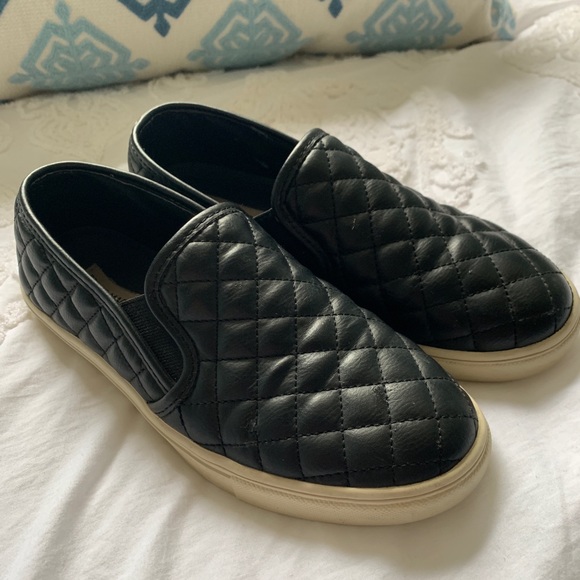 Steven Madden Ecentrcq Slip-On Shoe - Picture 2 of 3